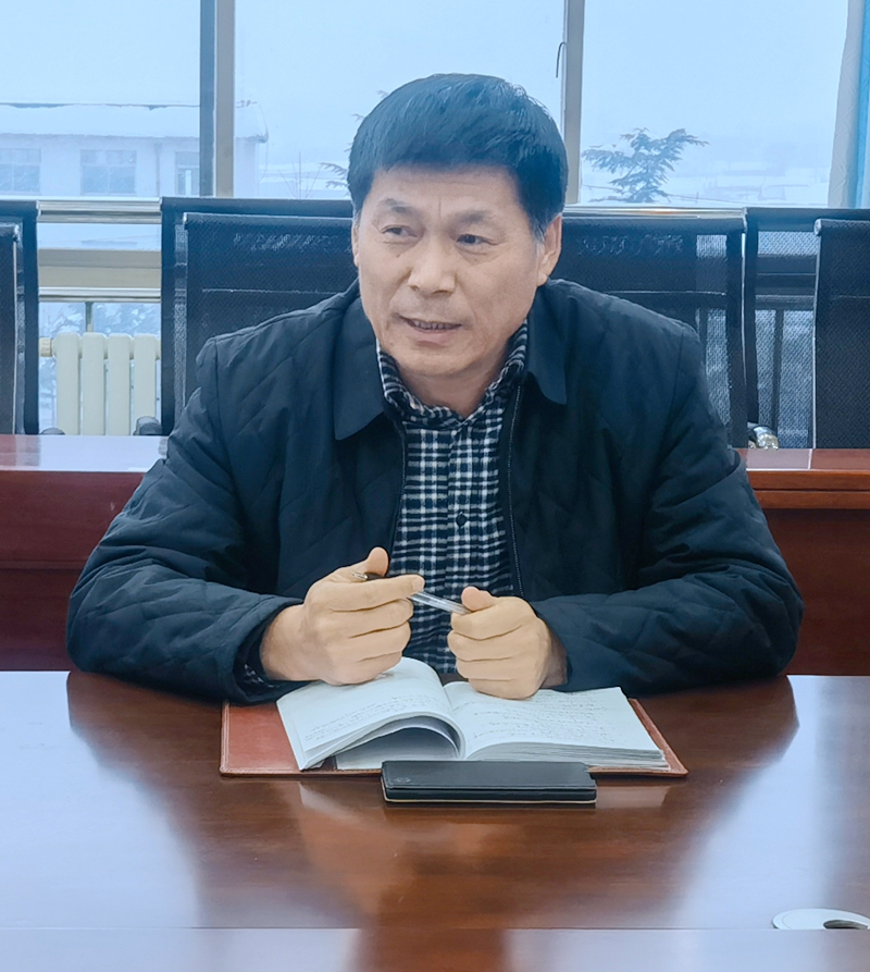 王書記發(fā)言照.jpg